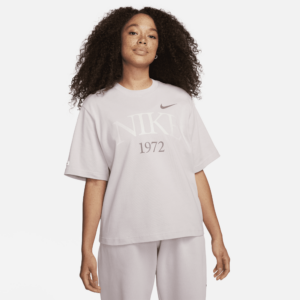 Nike Sportswear Classic-T-shirt til kvinder - lilla