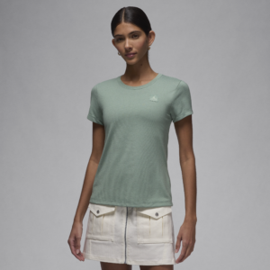 Tætsiddende Jordan Essentials-T-shirt med korte ærmer til kvinder - grøn