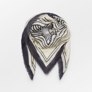 Annie Siw Scarf