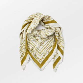 Valentas Corga Scarf