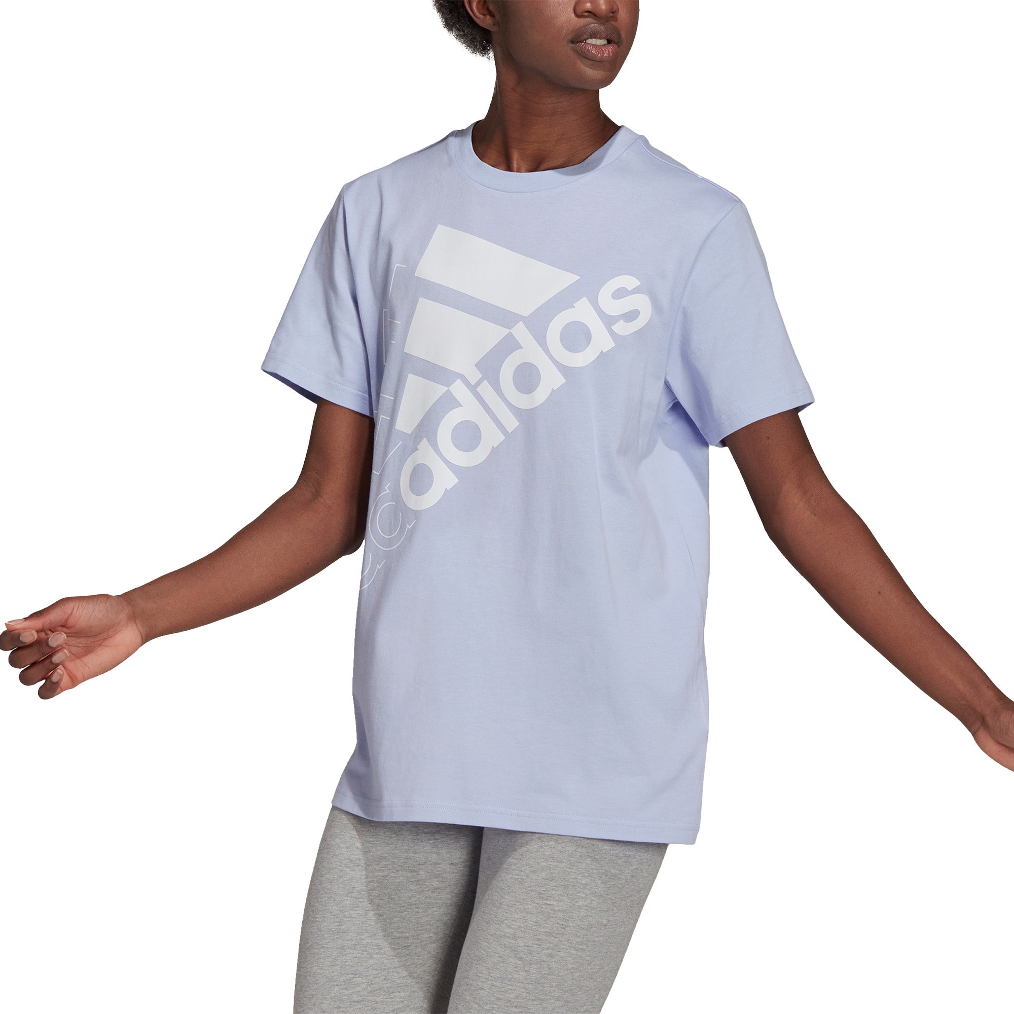 Adidas Brand Love Slanted Logo Boyfriend Tshirt Dame Xs Blå Adidas Brand Love Slanted Logo Boyfriend Tshirt Dame Xs Blå