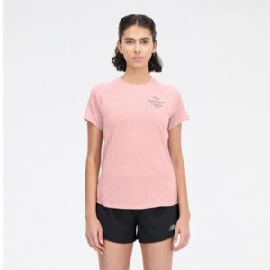 New Balance Impact T-shirt XS - Hurtigtørrende, Pink til Dame - Perfekt til Løb