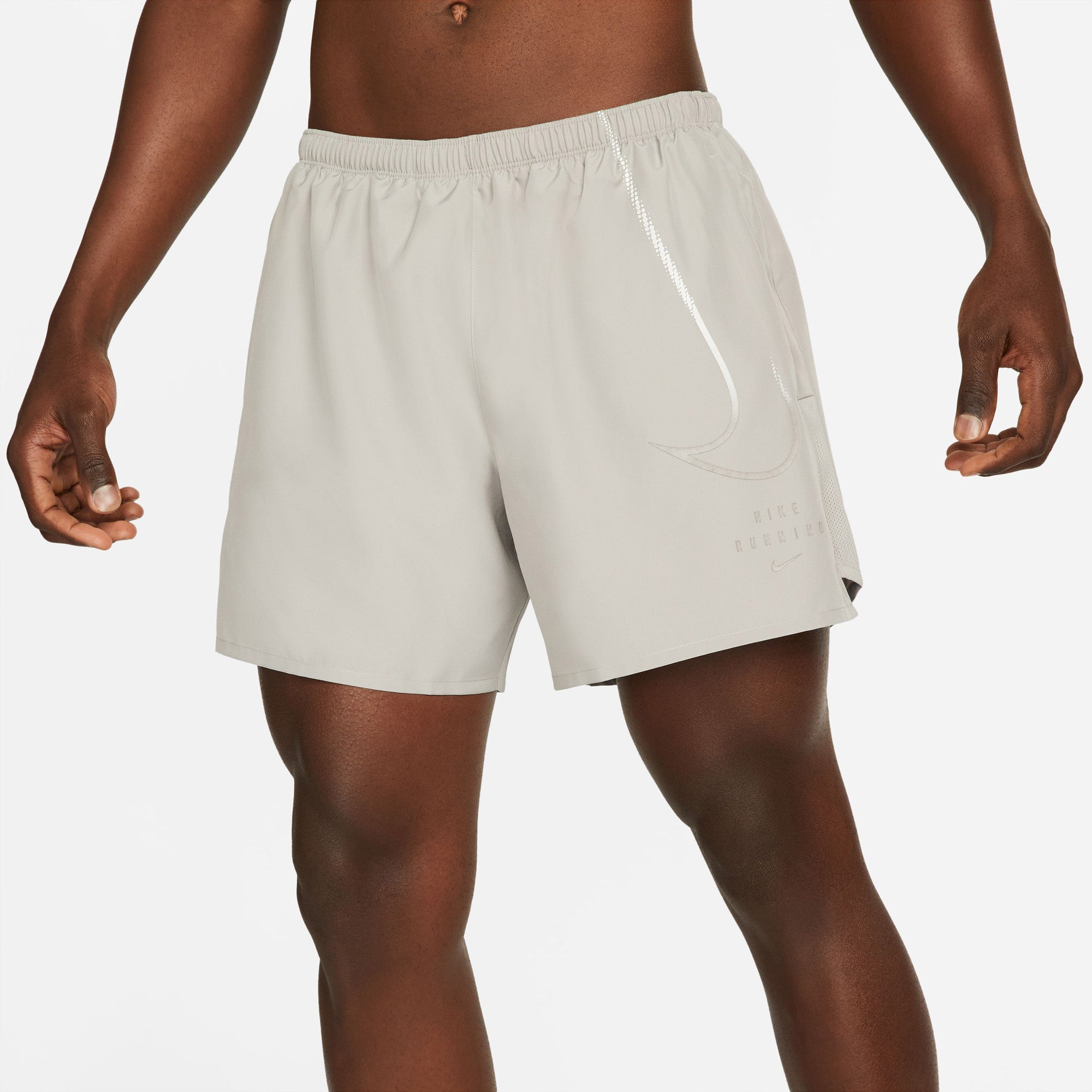 Nike Drifit Run Division Challenger 5" Brieflined Løbeshorts Herre 2xl Hvid Nike Drifit Run Division Challenger 5" Brieflined Løbeshorts Herre 2xl Hvid