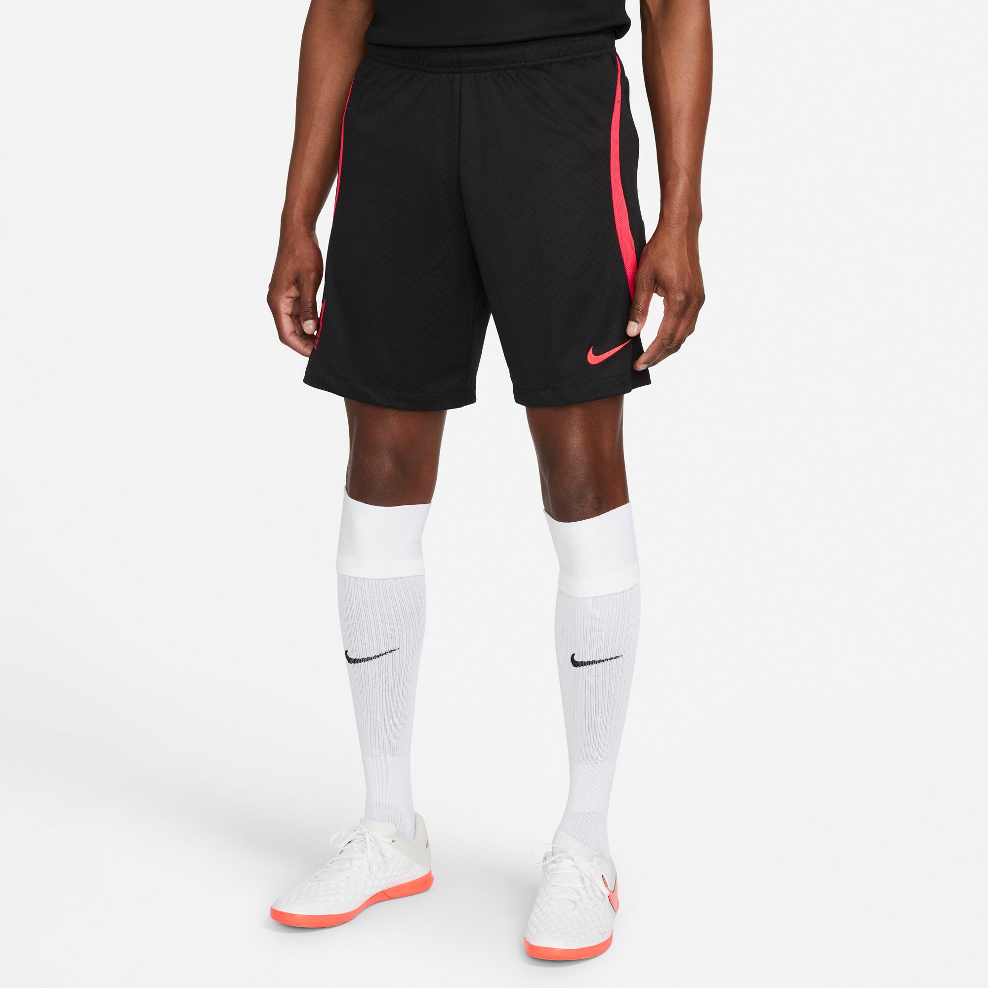 Nike Liverpool Fc Strike Drifit Shorts Herre 2xl Sort Nike Liverpool Fc Strike Drifit Shorts Herre 2xl Sort
