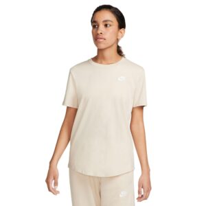 Nike Sportswear Club Essentials Tshirt Dame Xs Hvid