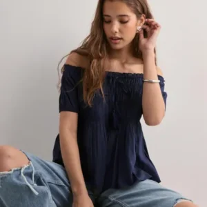Nelly - Blå - Tassel Blouse