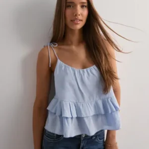 Nelly - Blå - Volume Flounce Top