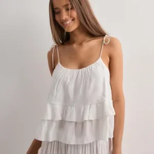 Nelly - Hvid - Volume Flounce Top