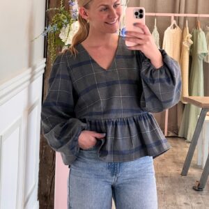 Pieces - Bluse - Pc Diana Ls V-Neck Top - Concrete Grey