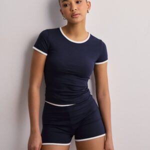 Nelly - Blå - Contrast Seam Shorts