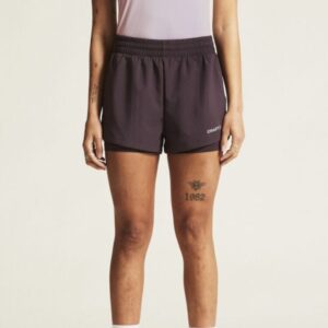 Craft Adv Essence 2i1 Shorts - Ideelle til løb og træning. Find dine favoritter og kom i gang med aktiviteterne!