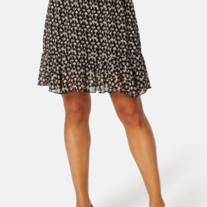 Mila Short Skirt
