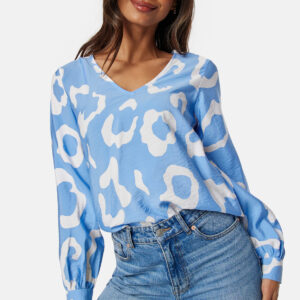 Objjacira L/S V-Neck top