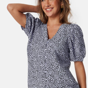 Objjacira V-Neck Top