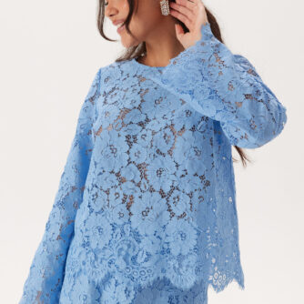 Scalloped Edge Lace Blouse