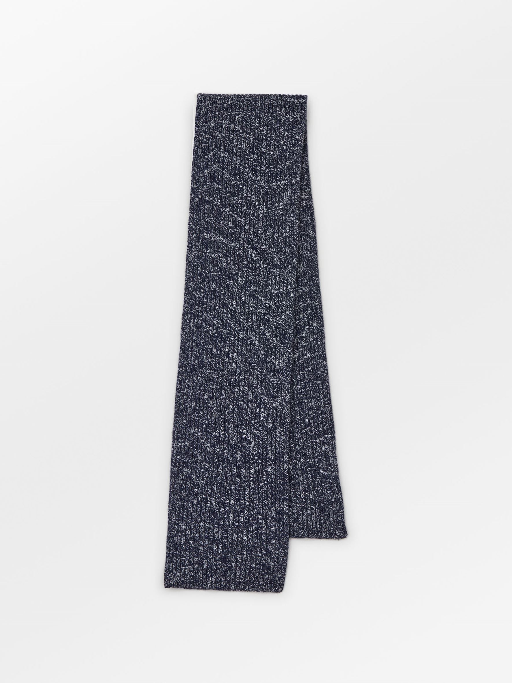 Cashrino Twisted Scarf Cashrino Twisted Scarf