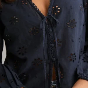 Nelly - Blå - Broidery Anglais Blouse