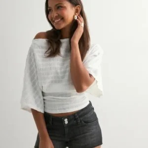 Nelly - Sort - Stitch Jeans Shorts