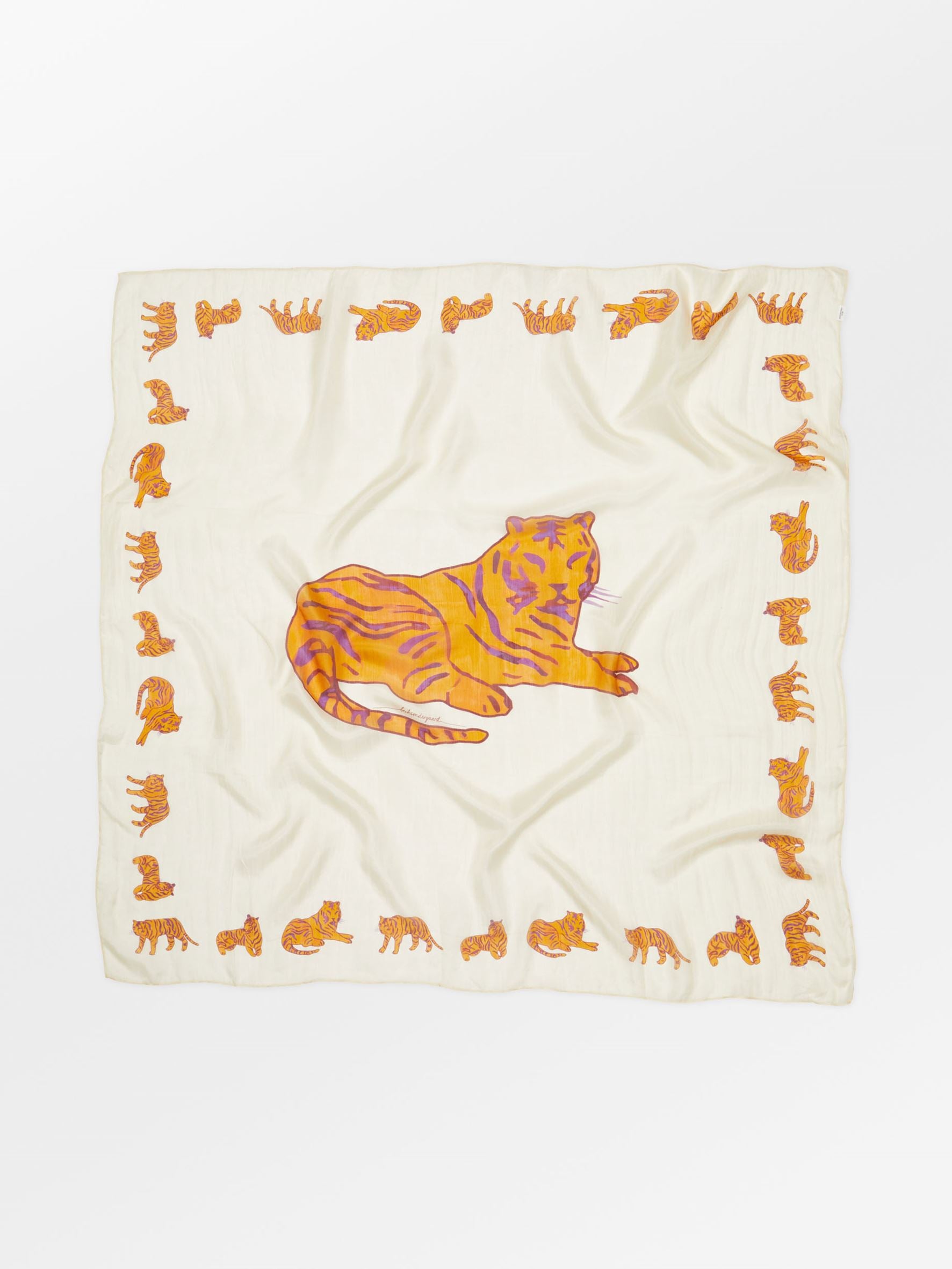 Tigarea Tabby Sia Scarf Tigarea Tabby Sia Scarf