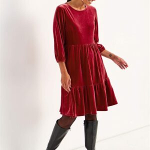 Fløjlskjole med volanter