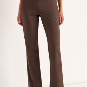 Alsidige jerseybukser med en bootcut Daria