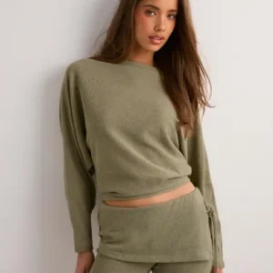 Nelly - Grøn - Effortless Knit LS Sweater