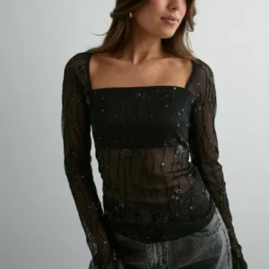 Nelly - Sort - Embellished LS Top