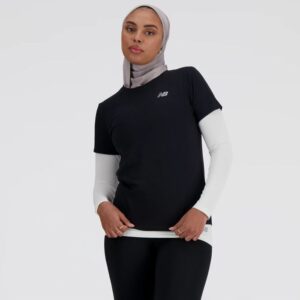 New Balance Sport Essentials Heathertech T-shirt XS Dame - Sort til træning og fritid