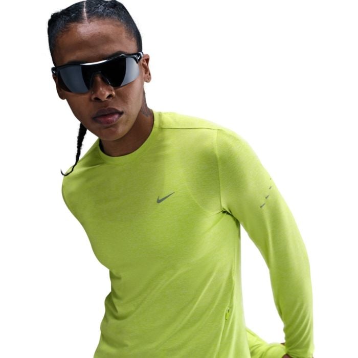 Nike Dri-FIT Swift UV Crew Long Sleeve Top Str. M Dame Nike Dri-FIT Swift UV Crew Long Sleeve Top Str. M Dame