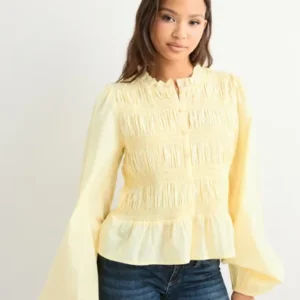 Nelly - Gul - Flirty Smock Blouse