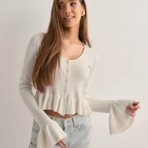 Nelly - Hvid - Long Sleeve Flounce Knit Top