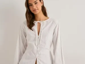 Nelly - Hvid - Clean Structure Blouse