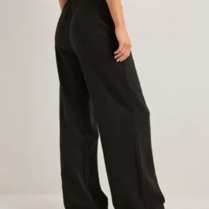 Nelly - Sort - Easy Breeze Pants