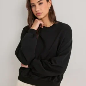 Nelly - Sort - Lace Detail Sweat