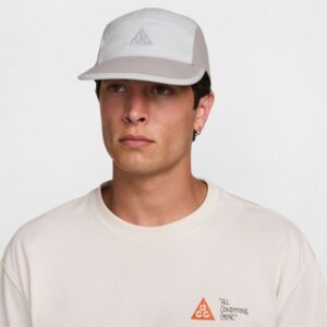 Nike ACG Fly Unstructured Cap Str. S/M Grå Unisex
