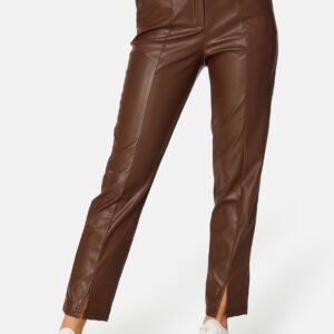 Prim PU trousers