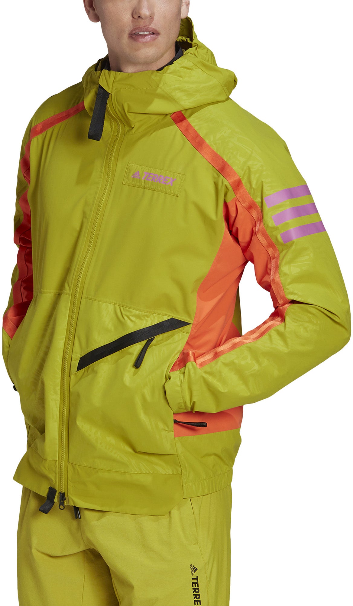 Adidas Terrex Utilitas Regnjakke Herre M Gul Adidas Terrex Utilitas Regnjakke Herre M Gul