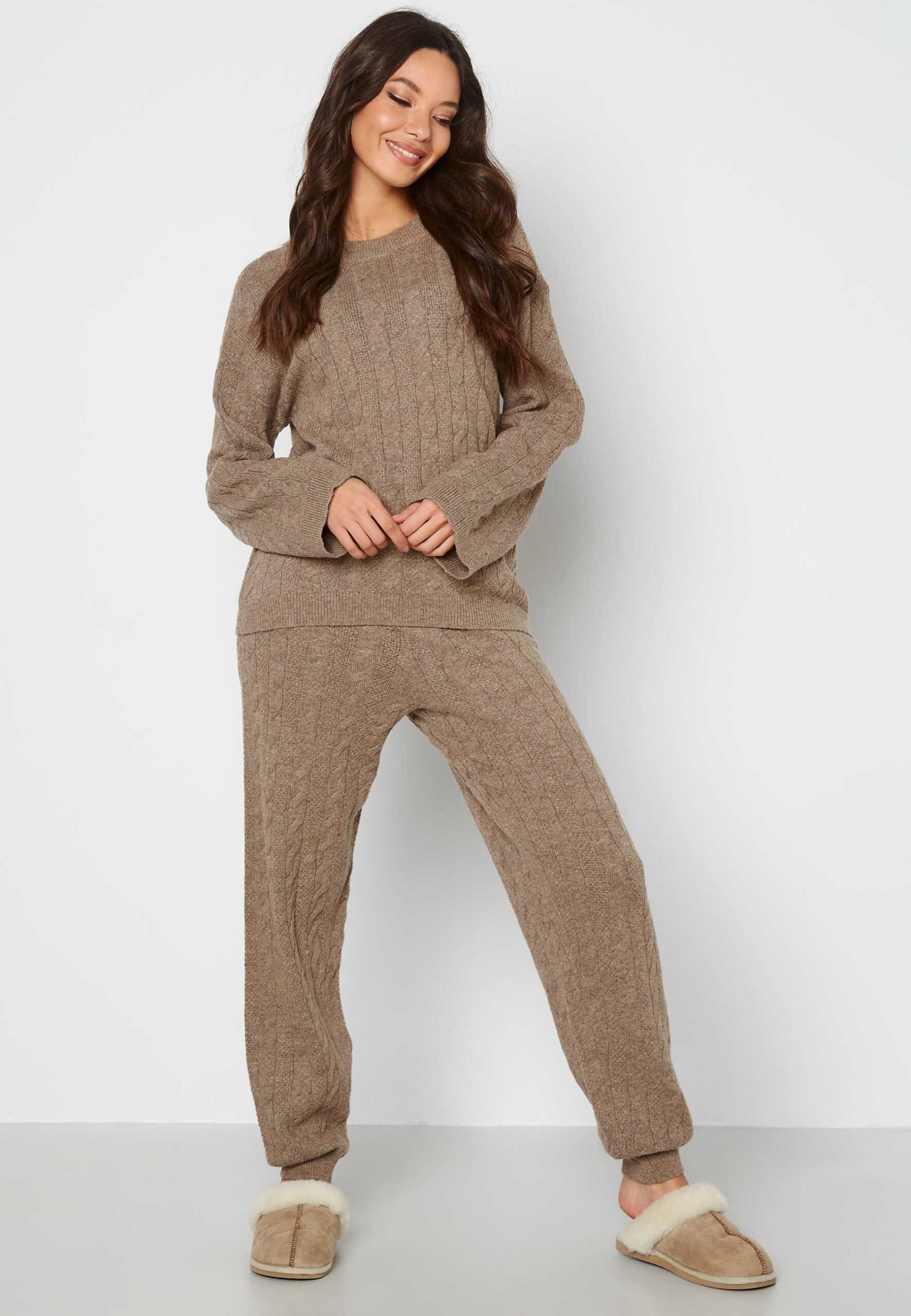 Ansley MW Cable Knit Pant Ansley MW Cable Knit Pant