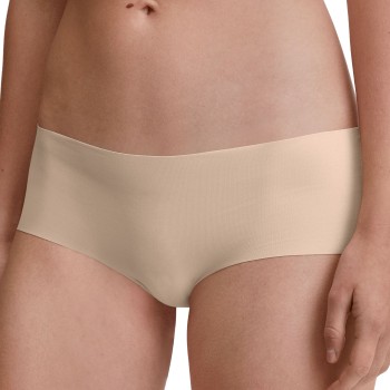 Calida Trusser Seamless Low Rise Panty Beige Small Dame Calida Trusser Seamless Low Rise Panty Beige Small Dame