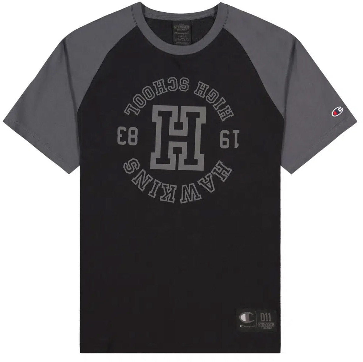 Champion X Stranger Things Hawkins Raglan Tshirt Unisex Xs Sort Champion X Stranger Things Hawkins Raglan Tshirt Unisex Xs Sort