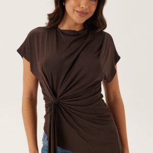 Drapy Knot Top