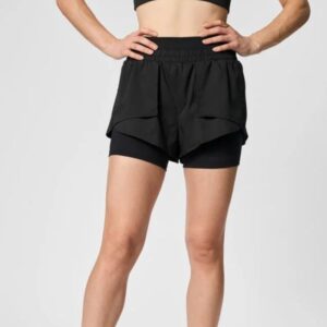 Girlfriend Collective Fallon 2-i-1 Trail Shorts Str. L - Sort til løb og udendørs aktiviteter