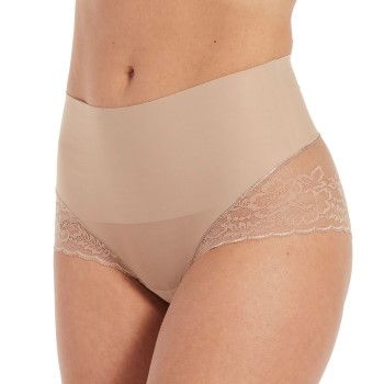 Magic Trusser Tummy Shaper Lace Beige Small Dame Magic Trusser Tummy Shaper Lace Beige Small Dame