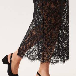 Marta Slingback