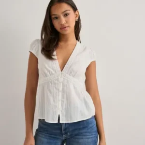Nelly - Hvid - Striped Lace Detail Blouse