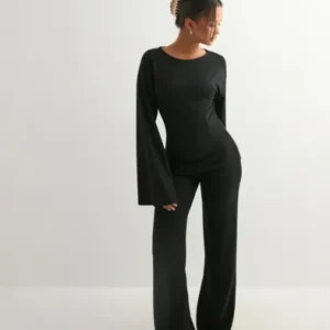 Nelly - Sort - Luxury Wide Sleeve Sweat