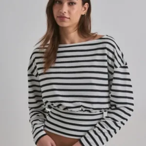 Nelly - Sort - Stripe Knit Sweater