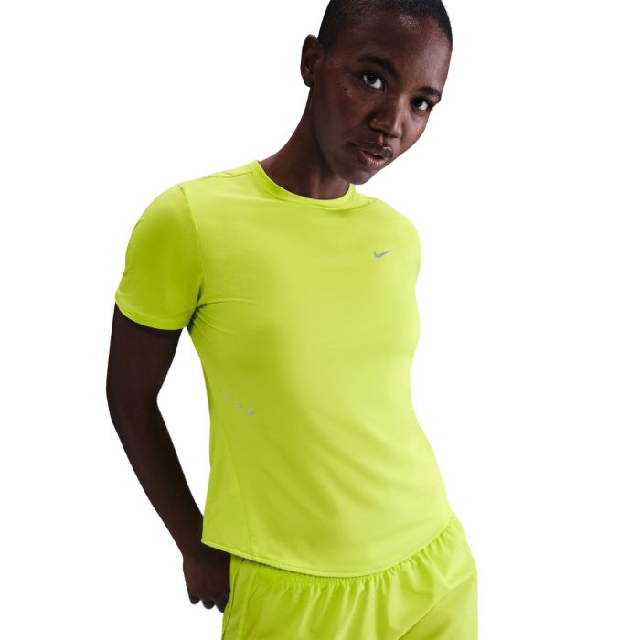 Nike Dri-FIT Swift SS Top Str. L Dame Nike Dri-FIT Swift SS Top Str. L Dame