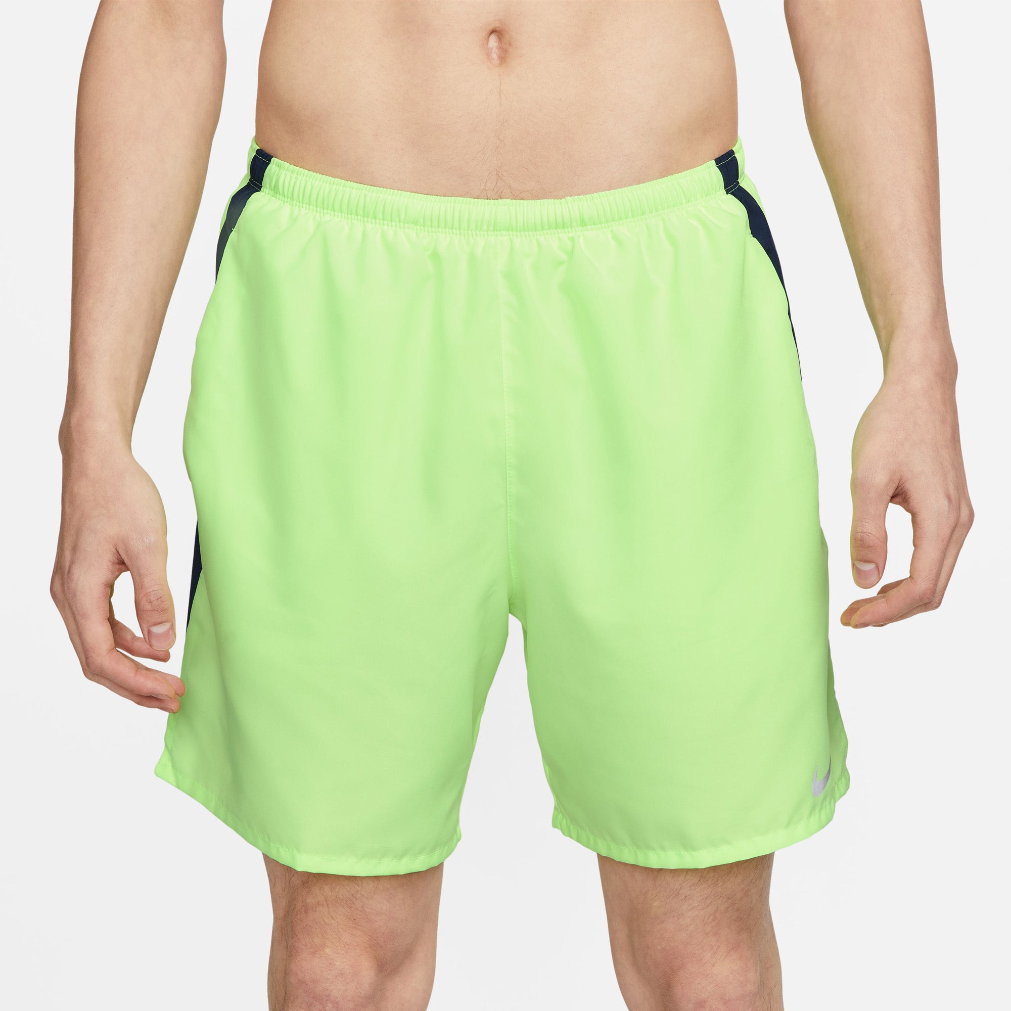 Nike Drifit Challenger 7" Shorts Herre Grøn Nike Drifit Challenger 7" Shorts Herre Grøn
