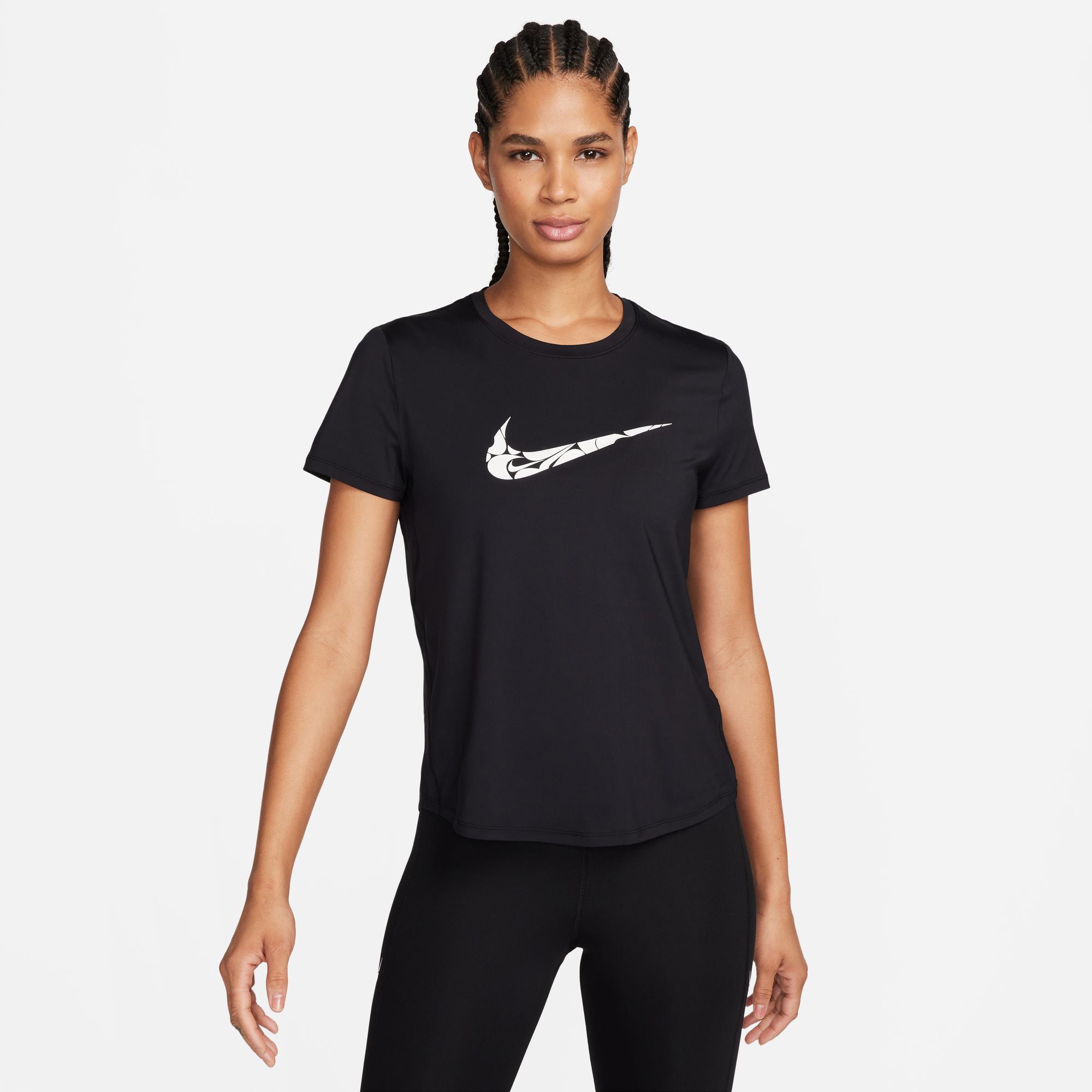 Nike One Swoosh Drifit Tshirt Dame Sort Nike One Swoosh Drifit Tshirt Dame Sort